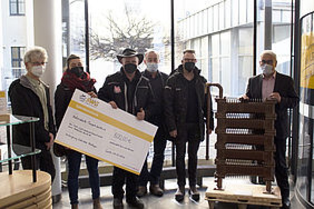 vlnr: Jens Schröter von Bernardi Ingenieure GmbH; Isa Plath und Dr. Sven Hammer vom Naturschutz-Tierpark Görlitz GmbH; Ronald Engler Stadtwerke Görlitz AG, Thomas Kurzke G&K Gebäudetechnik GmbH und Hartmut Petermann Stadtwerke Görlitz AG.