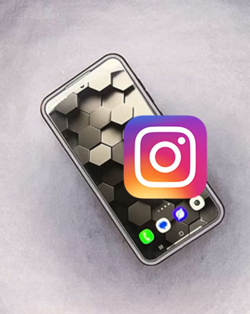 Handy mit Instagram Logo.